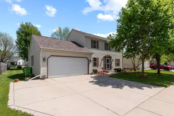 1416 Park Knoll DRIVE, Hartford, WI 53027