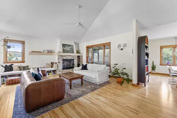 Cross Plains, WI 53528,7022 Laufenberg Blvd