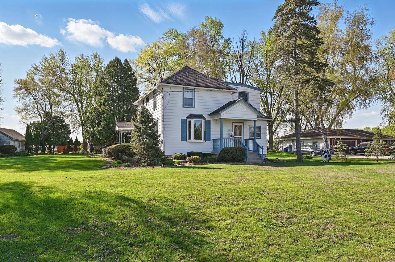 S81W17005 Woods ROAD, Muskego, WI 53150