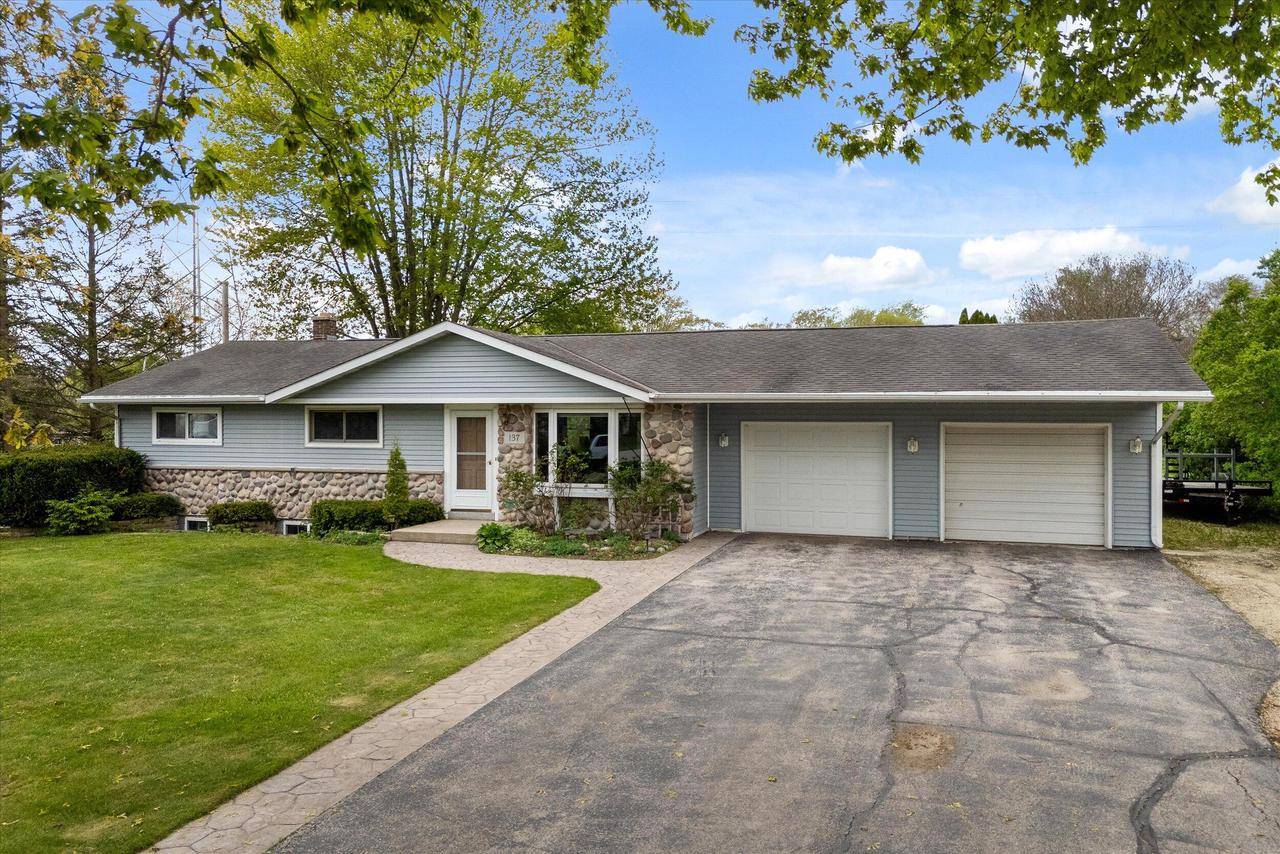 137 Edmaro STREET, Fredonia, WI 53021