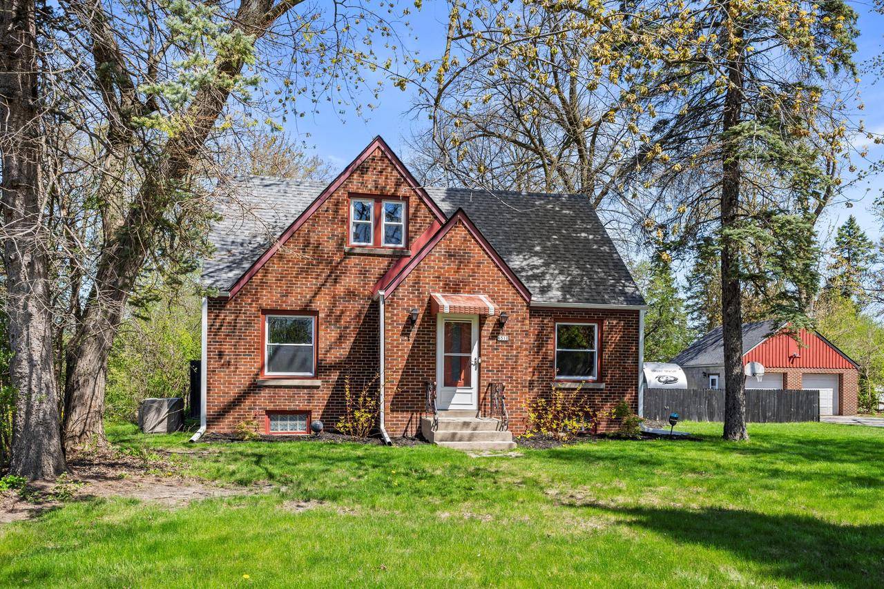 6510 W Cold Spring ROAD, Greenfield, WI 53220