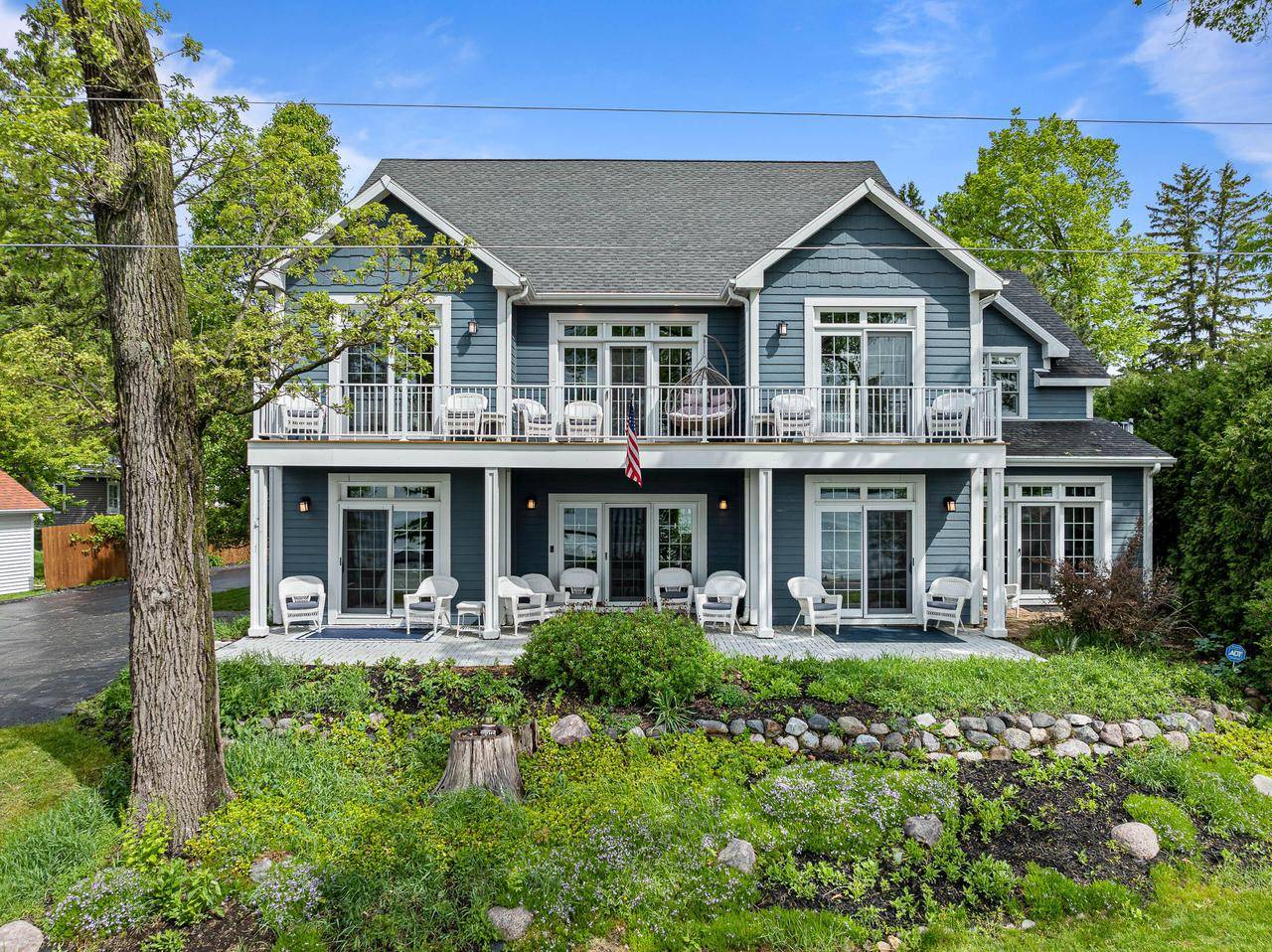 W3920 W Lake Shore DRIVE, Lake Geneva, WI 53147
