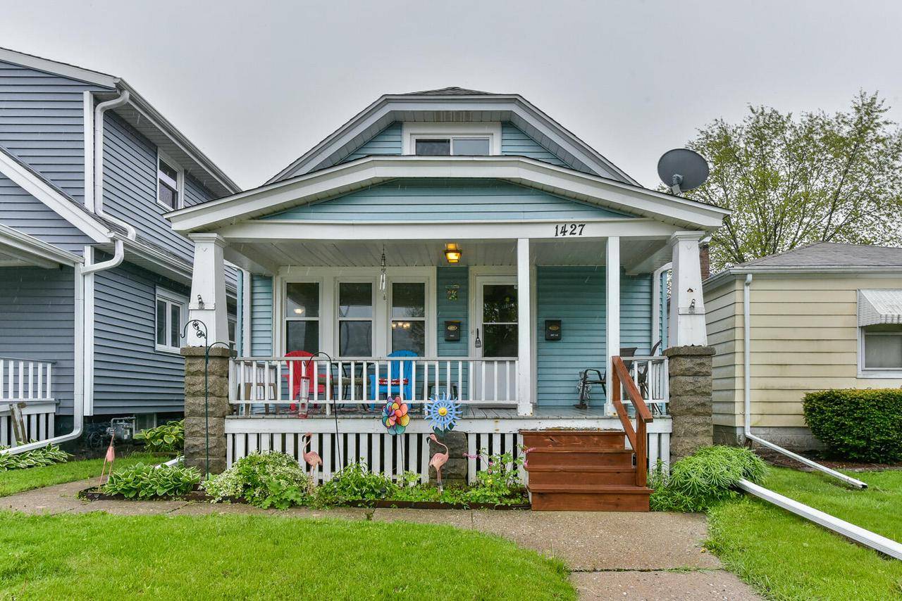 1427 Madison AVENUE, South Milwaukee, WI 53172