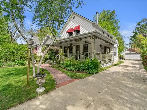 446 E Plainfield AVENUE, Milwaukee, WI 53207