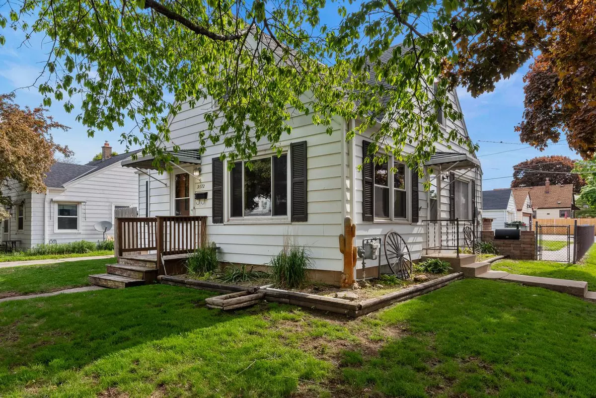 Milwaukee, WI 53221,3672 S 23rd STREET