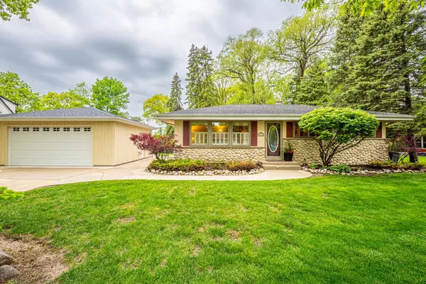 5081 S 67th STREET, Greenfield, WI 53220