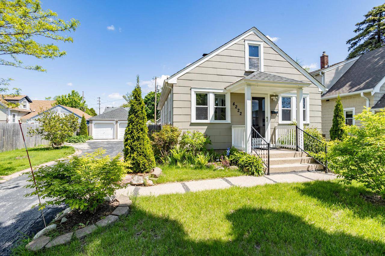 4222 W Thurston AVENUE, Milwaukee, WI 53209