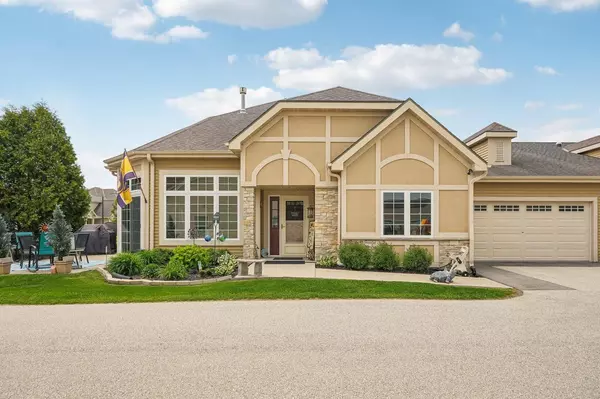 21718 Outcropping COURT #B, Lannon, WI 53046