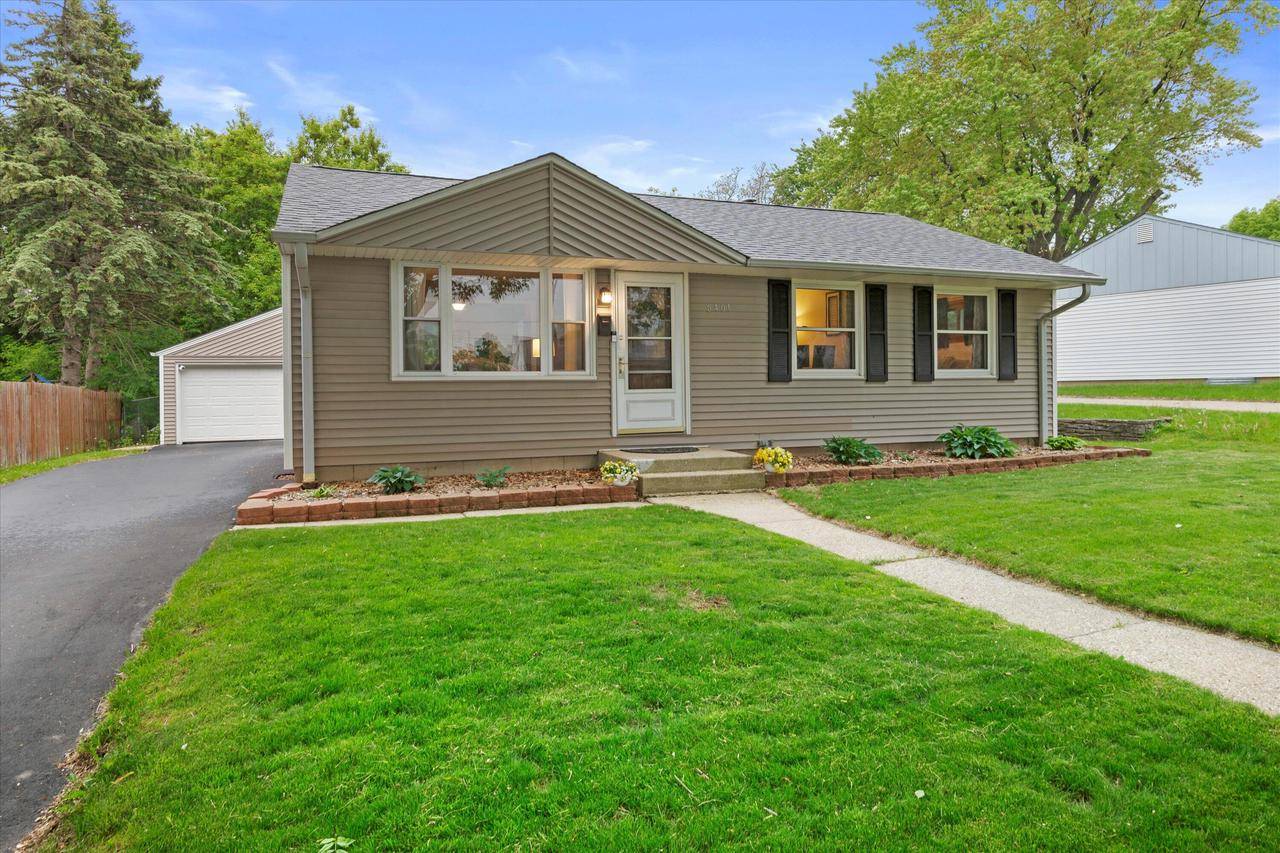 6401 W Burdick AVENUE, Milwaukee, WI 53219