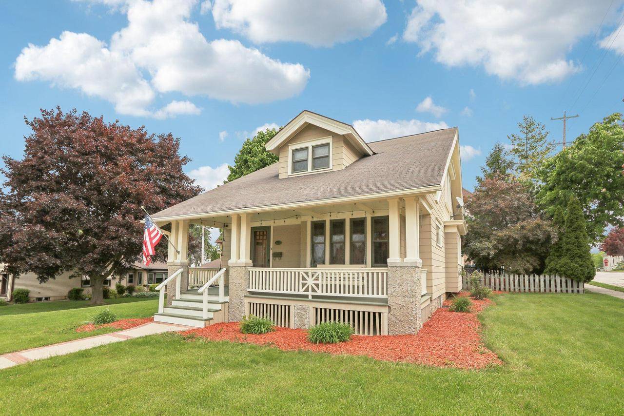 1432 12th AVENUE, Grafton, WI 53024