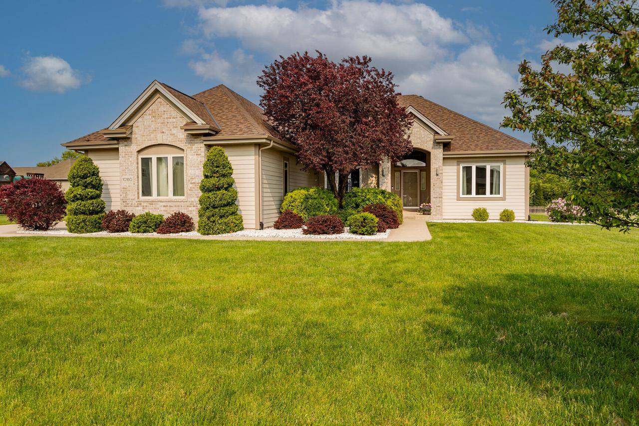 10160 S Settlers WAY, Oak Creek, WI 53154