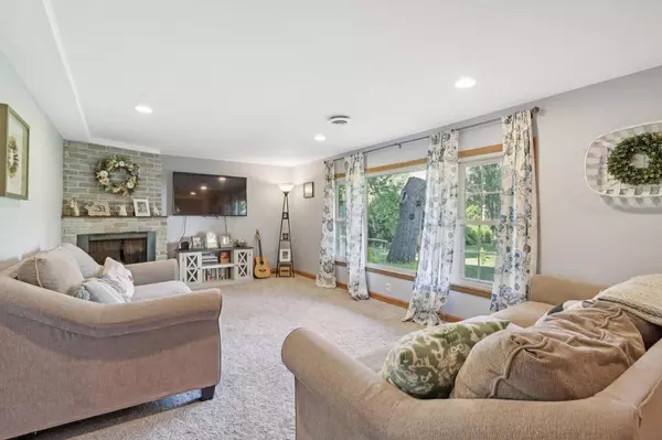 Plymouth, WI 53073,62 Evergreen DRIVE