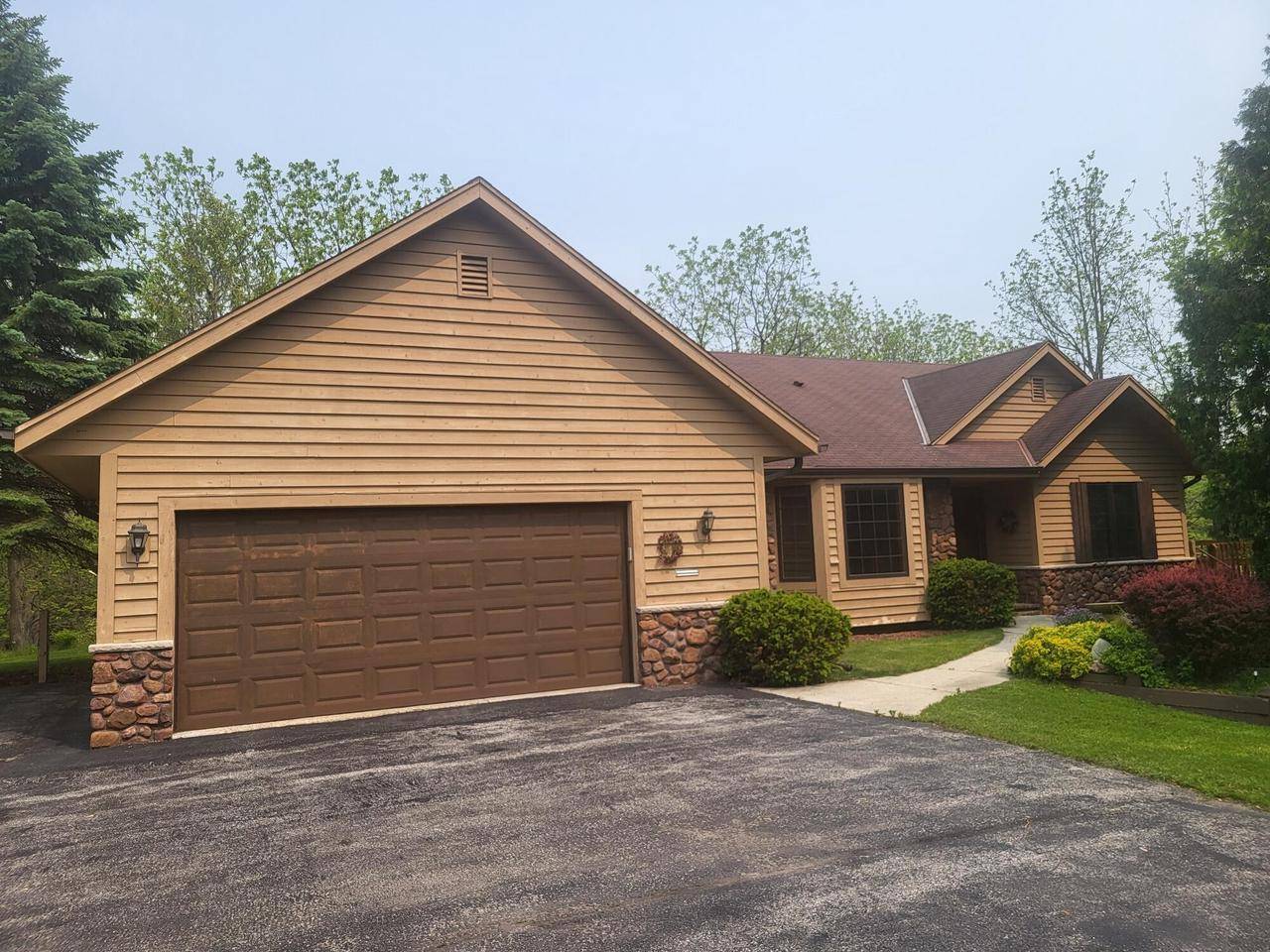 12127 W Good Hope ROAD, Milwaukee, WI 53224