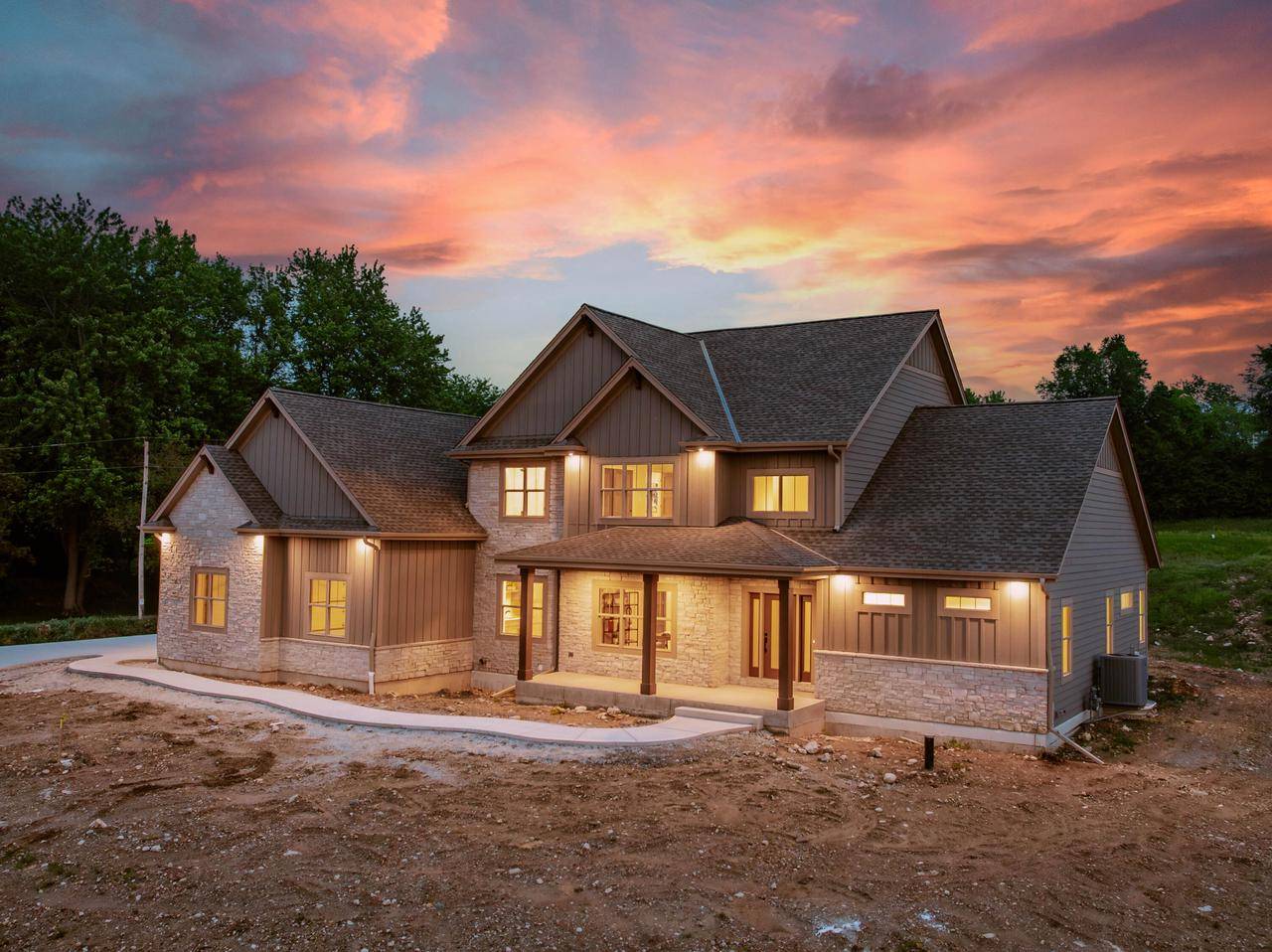 N67W27067 Fanad DRIVE, Lisbon, WI 53089