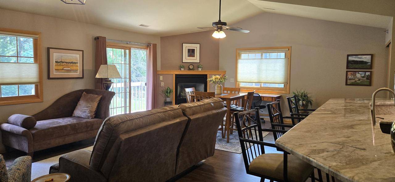 18600 Brookfield Lake DRIVE #58, Brookfield, WI 53045