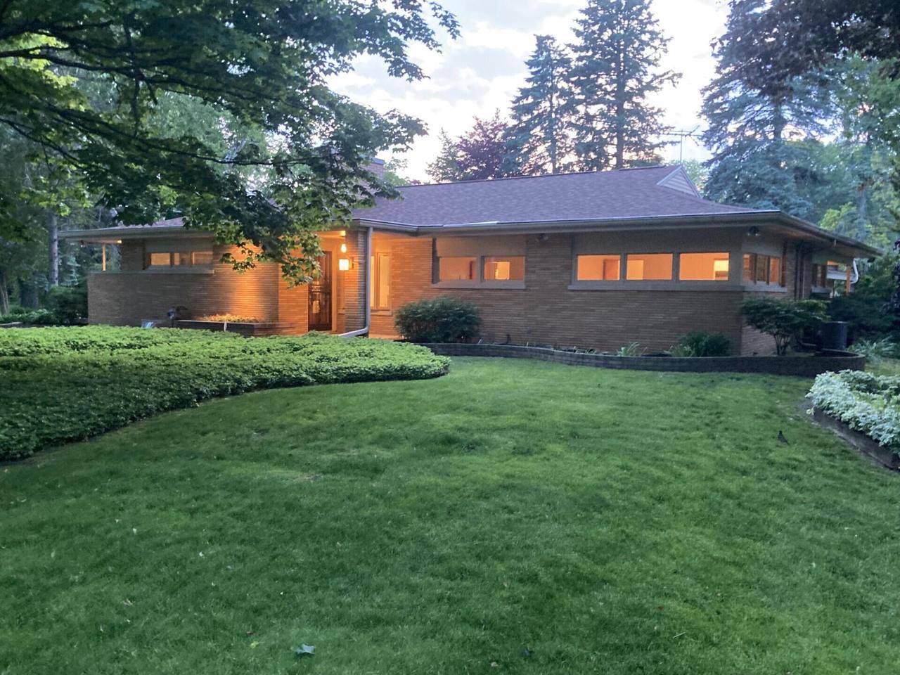 3358 Taylor AVENUE, Elmwood Park, WI 53405