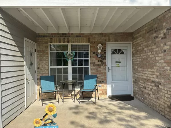 1230 N Sunnyslope DRIVE #101, Mount Pleasant, WI 53406