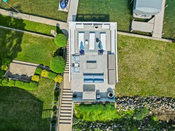 Elkhorn, WI 53121,W5374 Westshore DRIVE