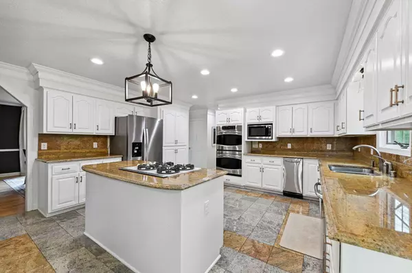 Delafield, WI 53018,W309N1693 Greywood LANE