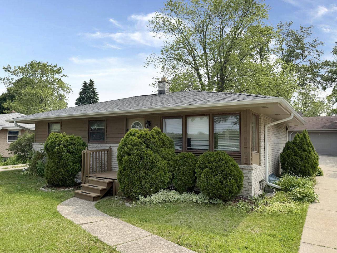 5082 N 108th STREET, Milwaukee, WI 53225