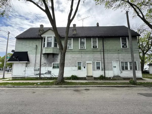 1800 W Greenfield AVENUE, Milwaukee, WI 53204