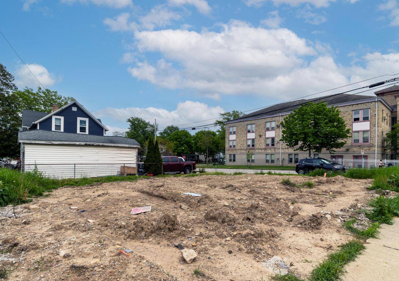 1804 HAMILTON STREET, Racine, WI 53404