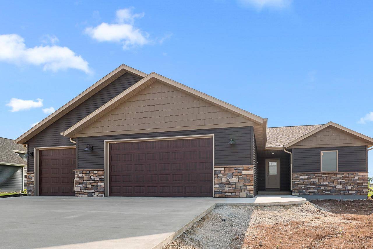 N5918 Meadowview LANE, Fond Du Lac, WI 54937