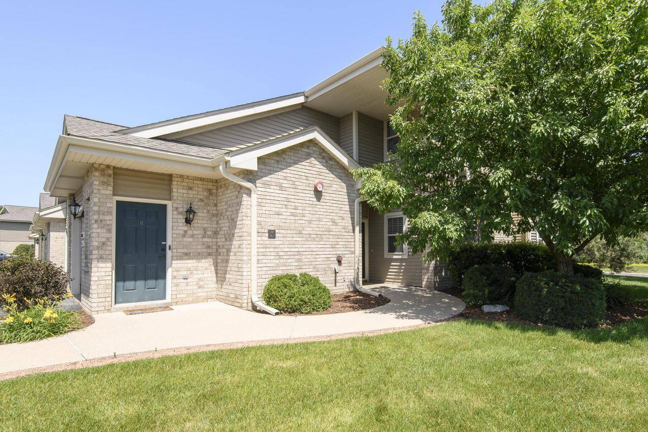 18520 Emerald CIRCLE #D, Brookfield, WI 53045