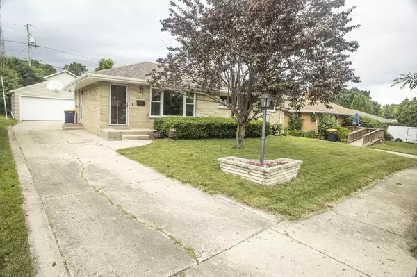 2563 S 91st STREET, West Allis, WI 53227