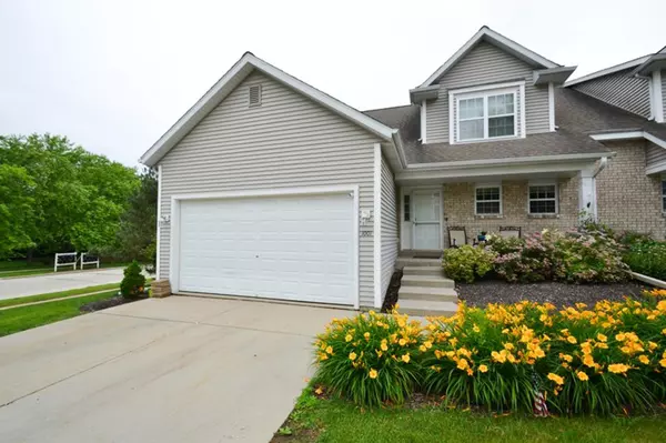 1001 River Place BOULEVARD, Waukesha, WI 53189