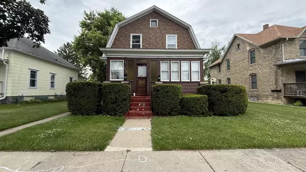 2026 Saint Clair STREET, Racine, WI 53402