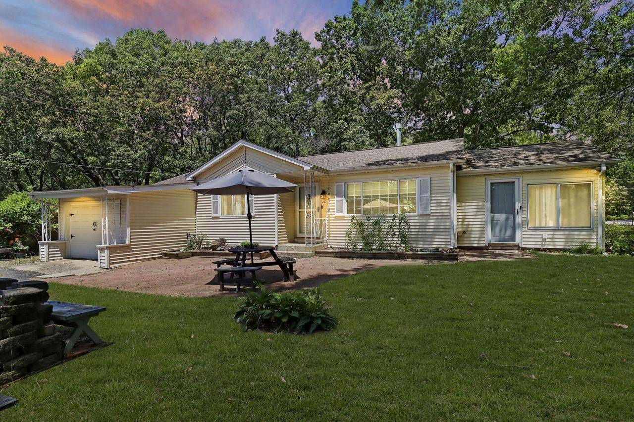 210 86th PLACE, Pleasant Prairie, WI 53158