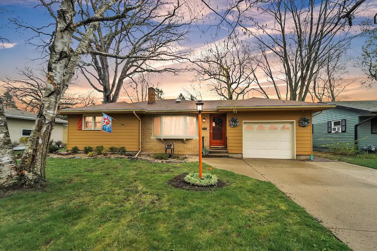 Kenosha, WI 53143,1835 89th PLACE