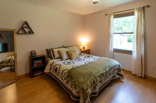 Eagle, WI 53119,305 N Parkview DRIVE