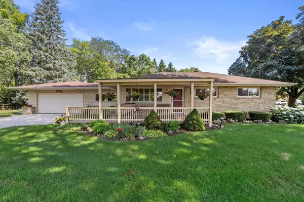 14930 Golf PARKWAY, Brookfield, WI 53005