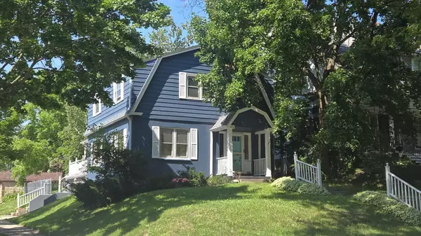 6230 W Wisconsin AVENUE, Wauwatosa, WI 53213