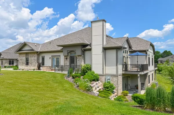 7546 W Tuckaway Pines CIRCLE, Franklin, WI 53132