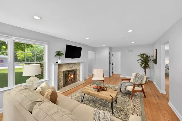 340 Fairway DRIVE, Brookfield, WI 53005