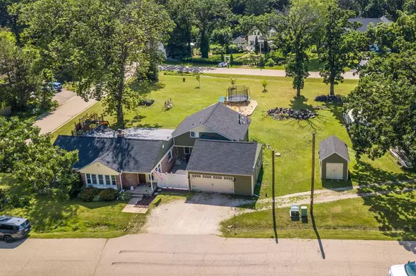 Genoa City, WI 53128,10244 406th AVENUE