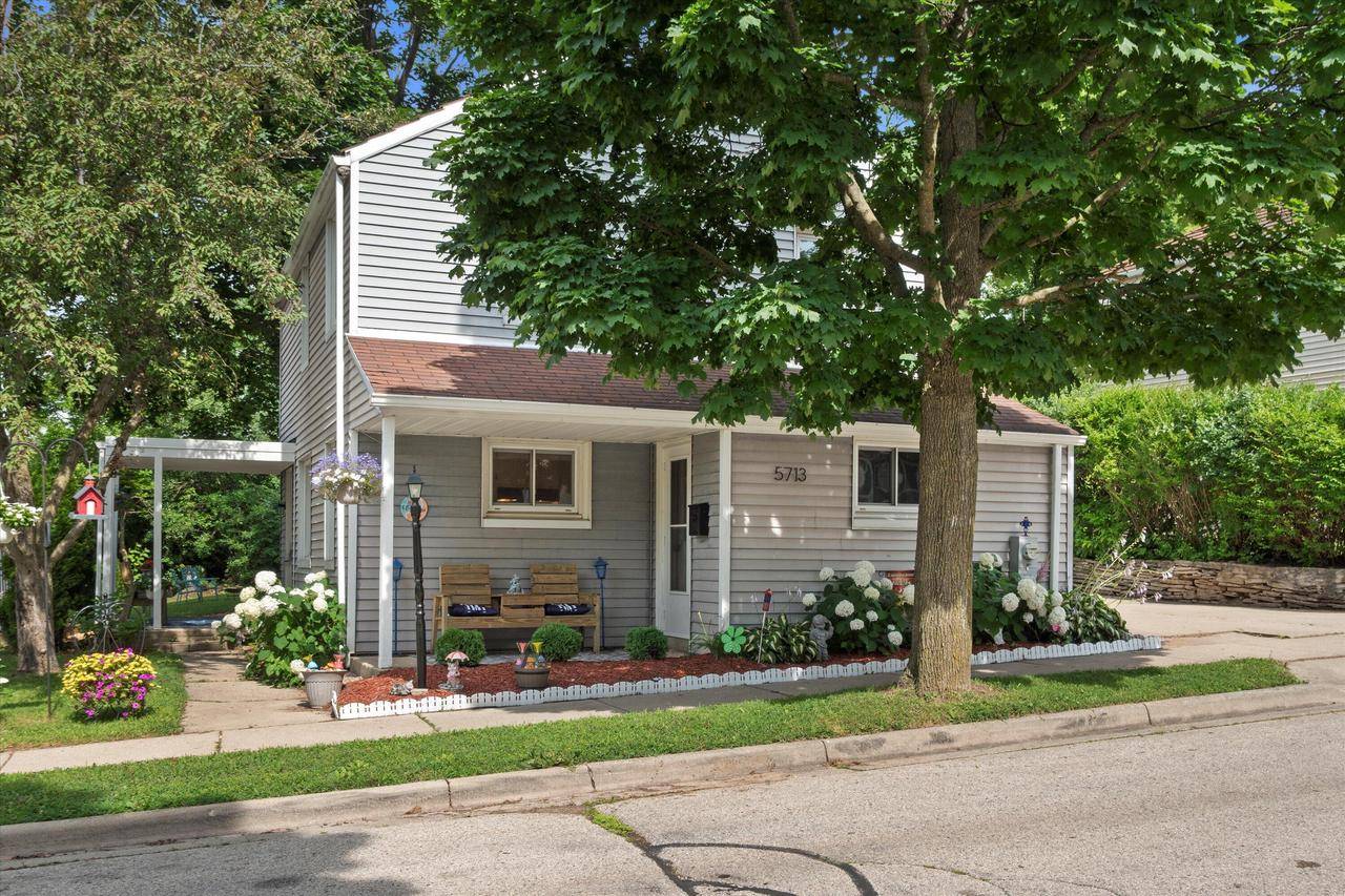 5713 Clover LANE, Greendale, WI 53129