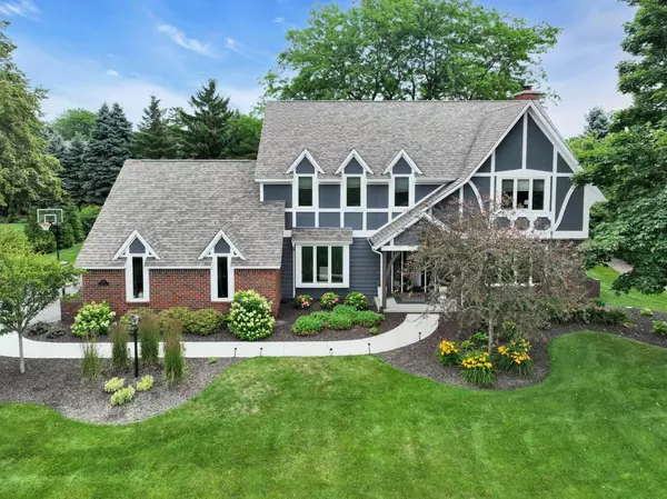 4287 Lake Meadow DRIVE, Wind Point, WI 53402