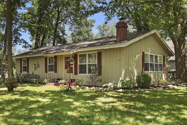 W5529 Cool Hill DRIVE, Elkhorn, WI 53121