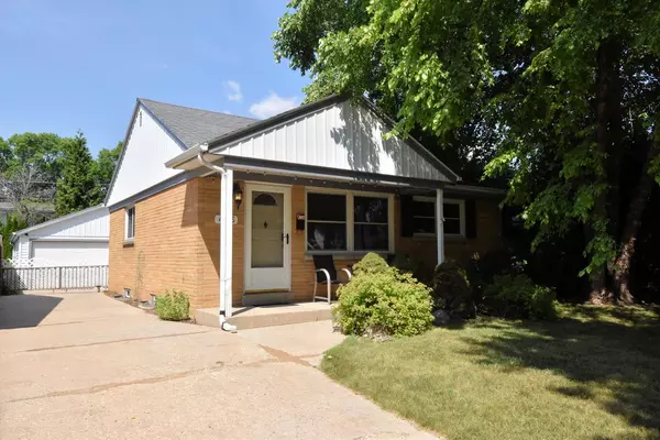 4075 S Troy AVENUE, Saint Francis, WI 53235