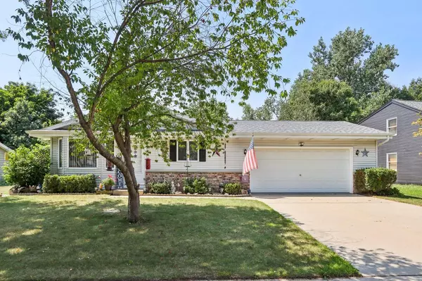 436 Sheridan DRIVE, West Bend, WI 53095