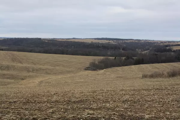 390 Ac County Road C, Mineral Point, WI 53565