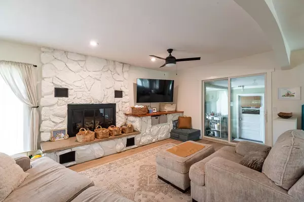 La Crosse, WI 54601,2729 Oak DRIVE