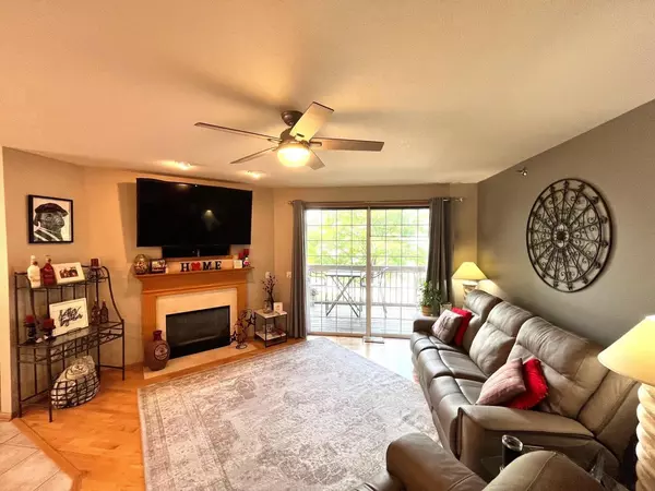 9215 S 51st STREET, Franklin, WI 53132