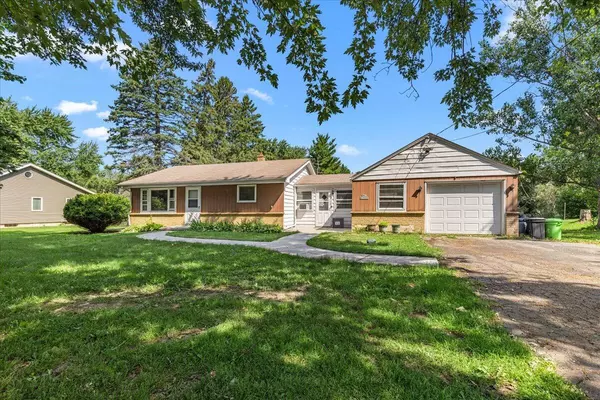 N56W29316 County Road K, Hartland, WI 53029