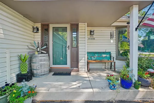 Muskego, WI 53150,S73W14180 Woods ROAD