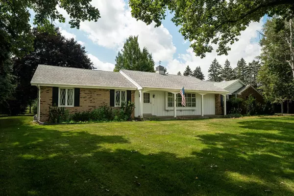 N50W21625 Lisbon ROAD, Menomonee Falls, WI 53051